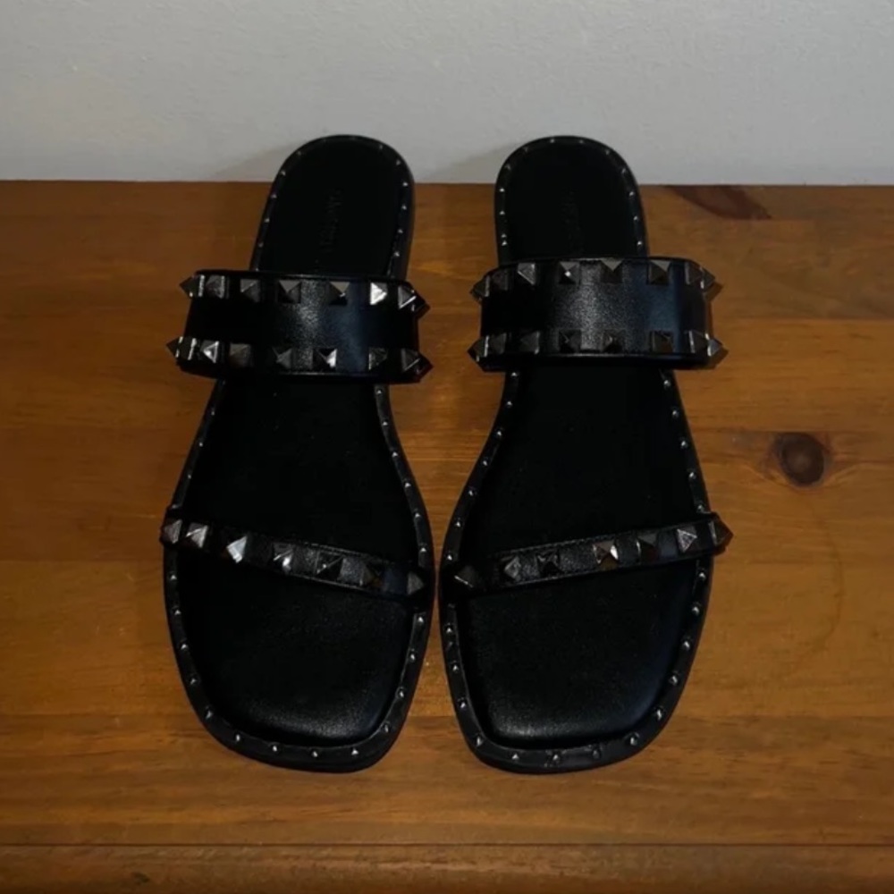 Size 7.5 NWOT Black Stud Sandals